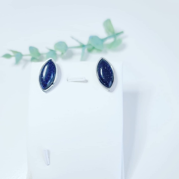 Blue Goldstone studded earrings 💙 - Picture 4 of 4